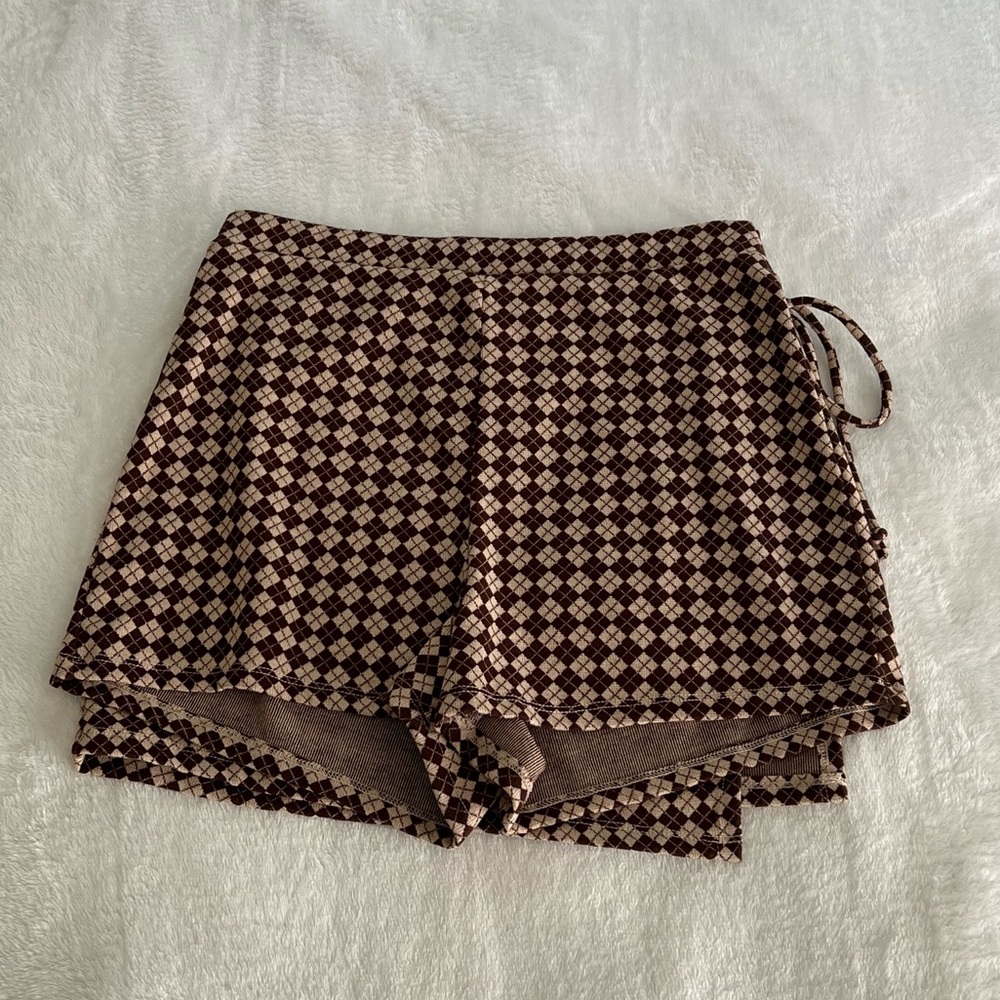 Kirious Checkered Mini Skort - Picture 3 of 6